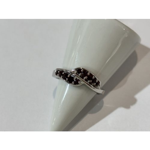 Gránát köves ezüst  gyűrű -Hajna