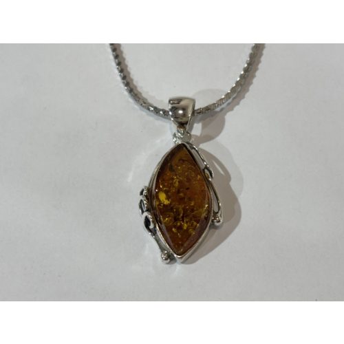 Borostyán köves ezüst medál – Napfény