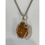 Borostyán köves ezüst medál – Teli zsák