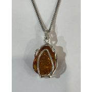 Borostyán köves ezüst medál – Teli zsák