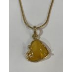 Borostyán köves sárga ezüst medál
