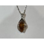 Borostyán köves ezüst medál – Leveles táblácska