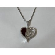 Borostyán köves ezüst medál – Csábító szív