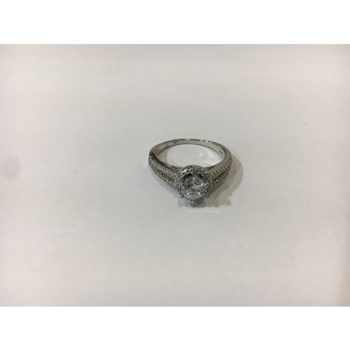 Cirkónia köves ezüst gyűrű – Elegáns bűvölet